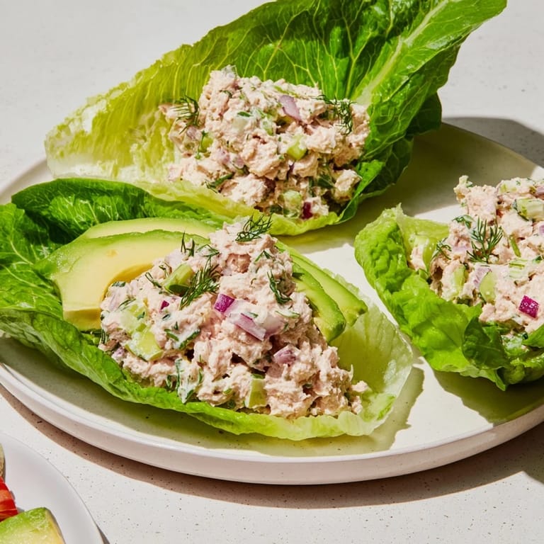 These easy tuna salad lettuce wraps showcase tender tuna with crisp lettuce, a healthy, quick meal.